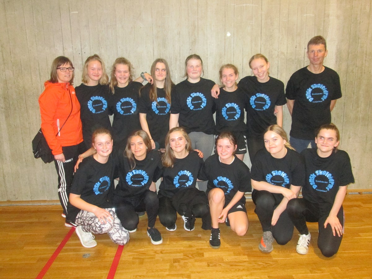 Katrinedalskolen afd. Tuse vandt basketstævnet 2017 i Kalundborg.