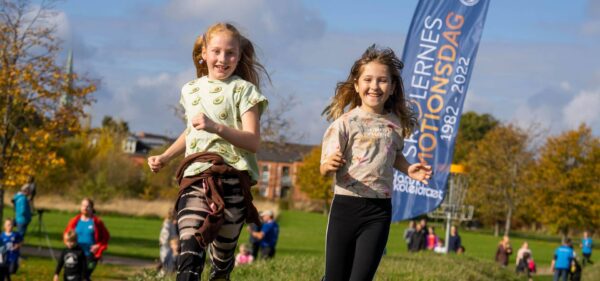 Børn deltager i Skolernes Motionsdag 2022