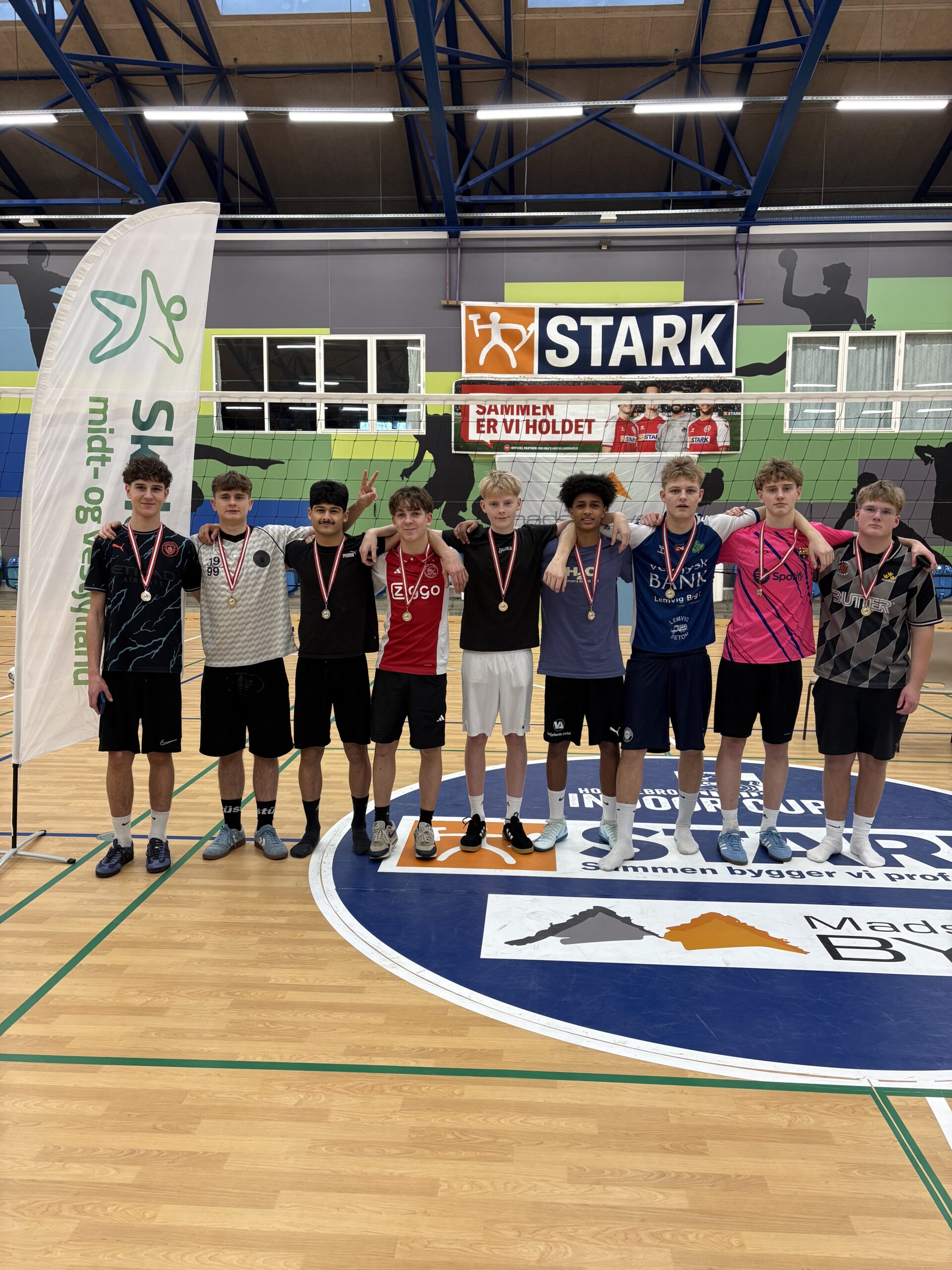 Holdbillede af vinderne i drenge B